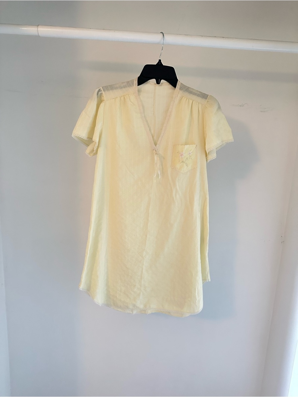 Light Yellow Short Sleeve V-Neck Nightgown Dress